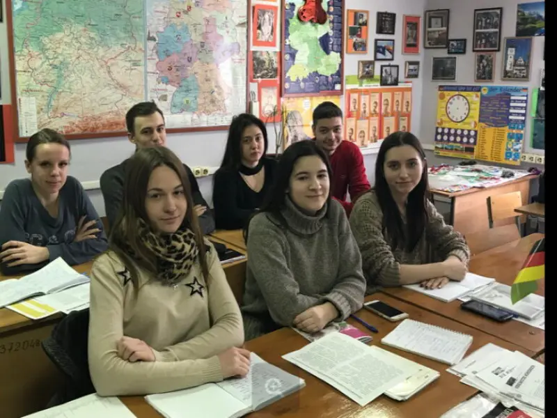 Фото Донецкий национальный университет экономики и торговли, 6 учебный корпус. Донецк